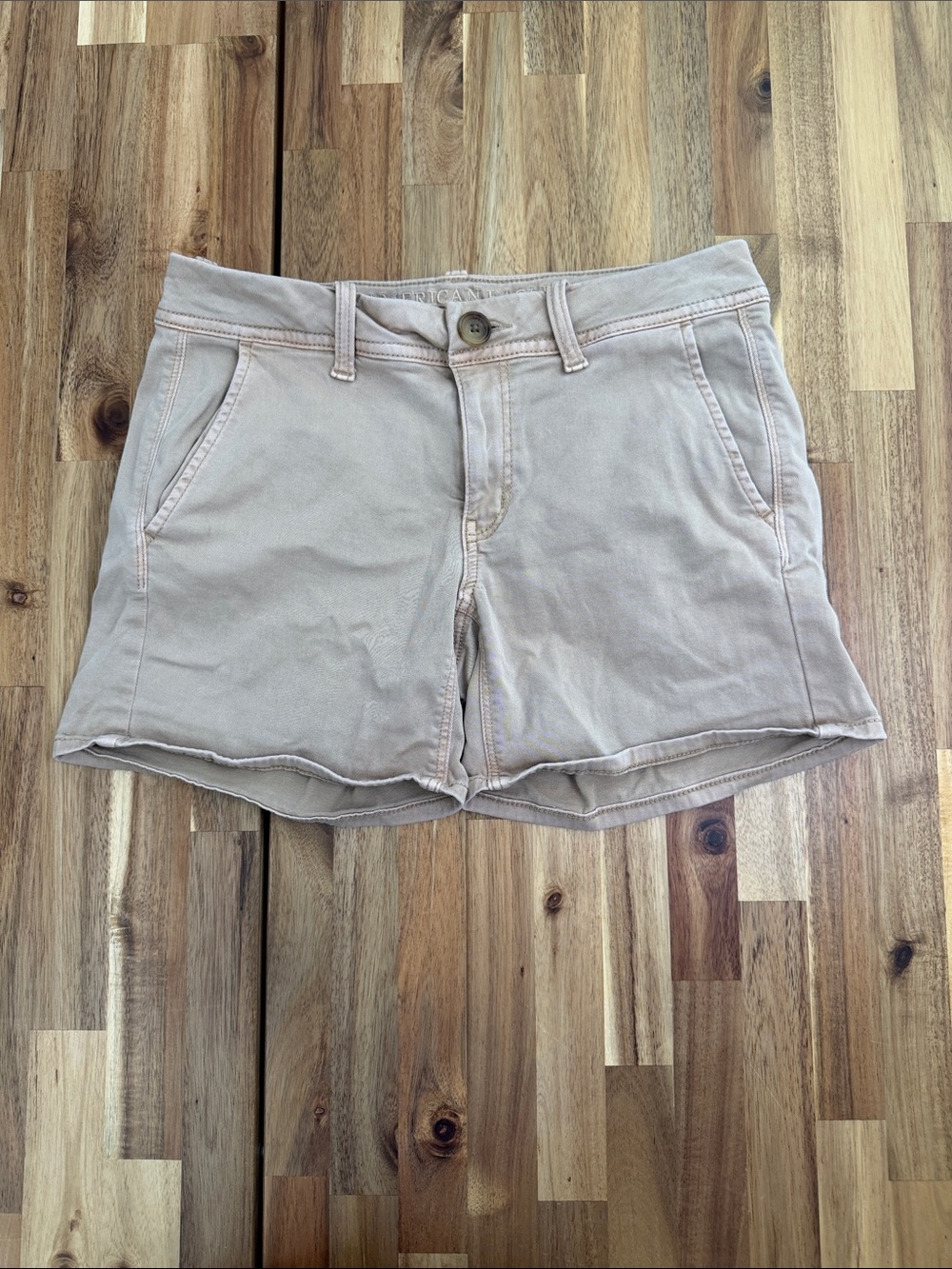 American Eagle Midi Khaki Shorts